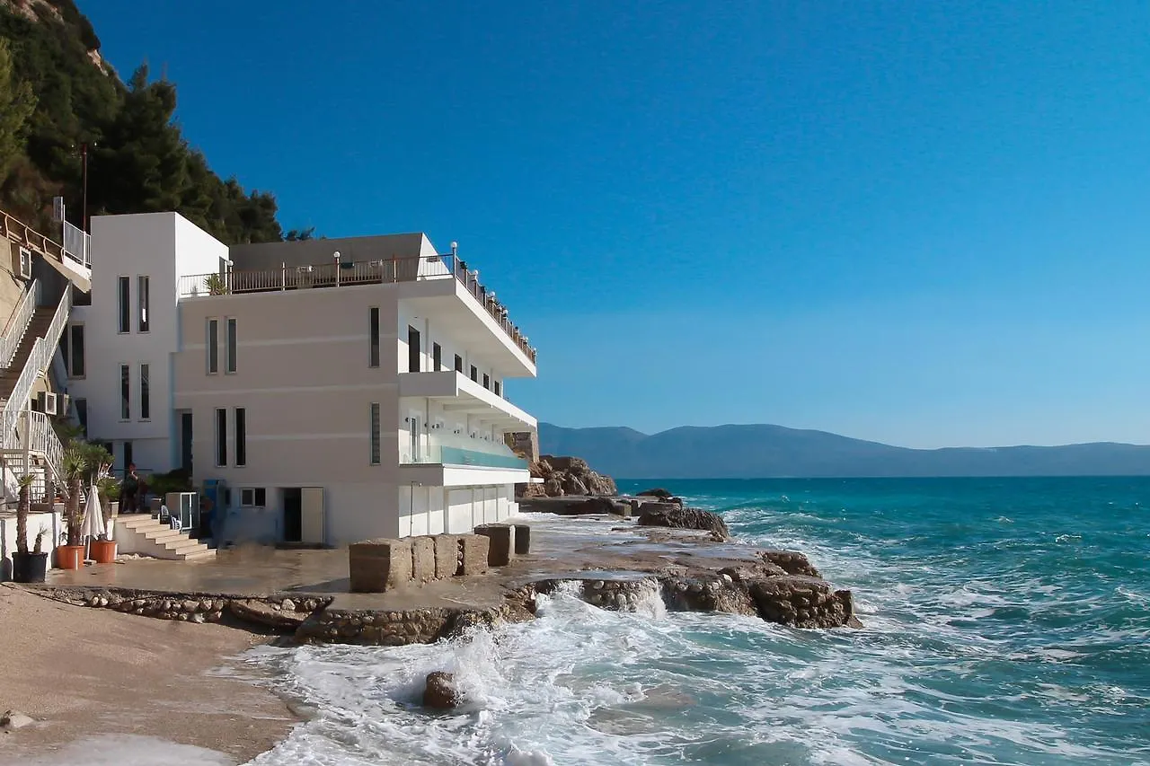 Hotel Kristera Kanine